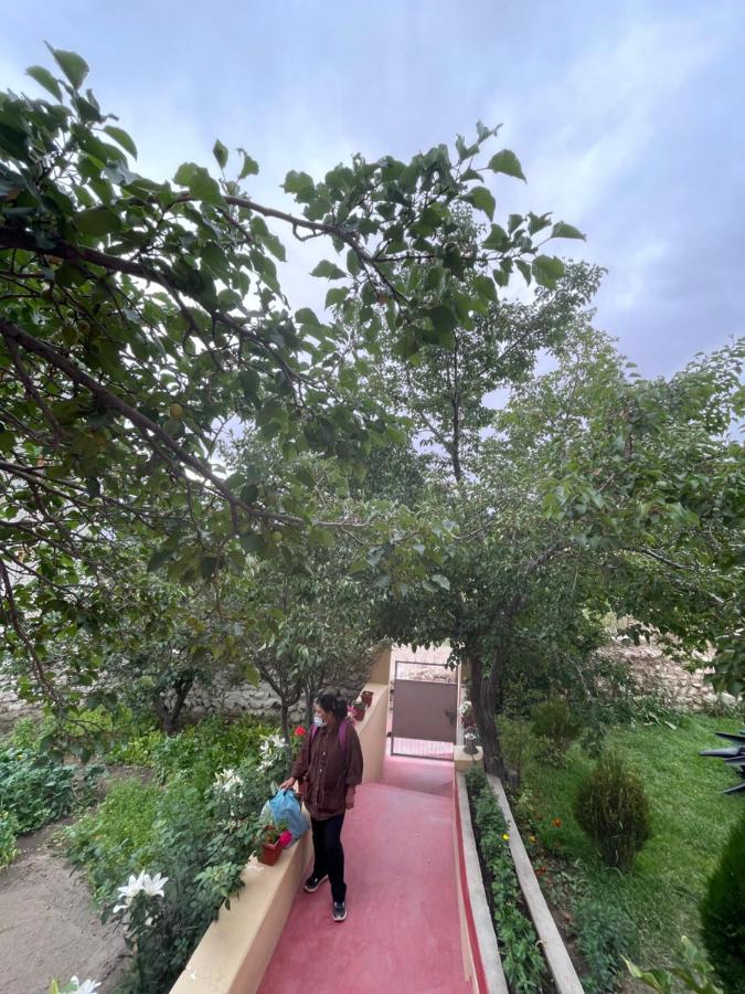 Gaywoo Guest House Leh Exterior foto